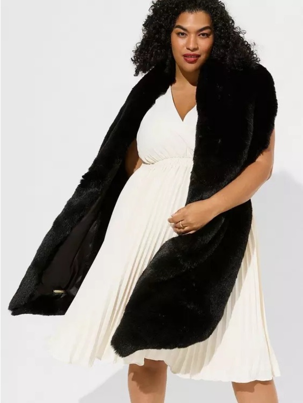 Torrid Marilyn Monroe Faux Fur Stole